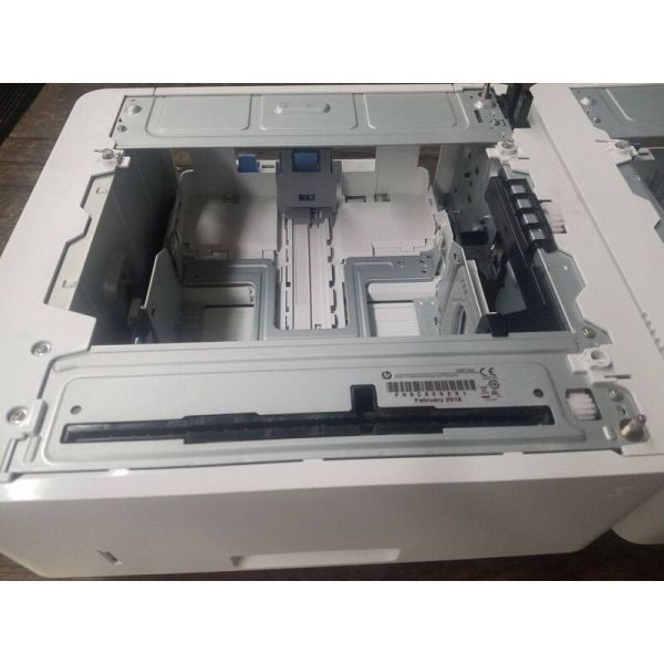 HP 550 Sheet Optional Paper Tray (C5F97–69001)