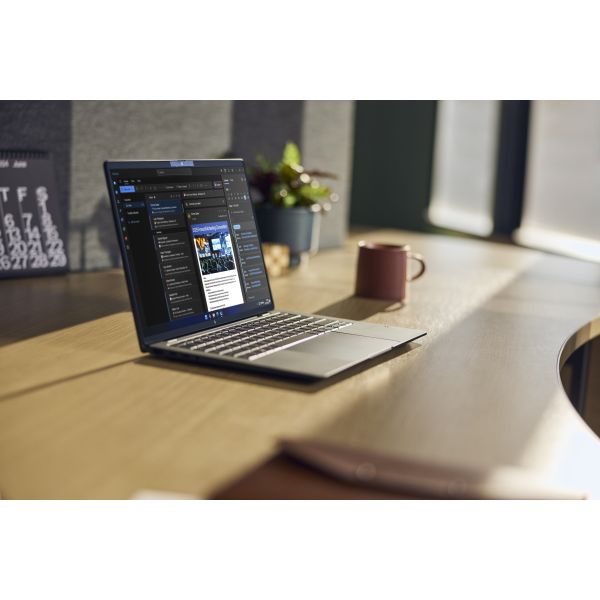 HP EBXG2i14AI X7 358H 14 32GB/1T PC Inte Copilot+ PC Intel Core Ultra X7 Laptop 35,6 cm (14") WUXGA LPDDR5x-SDRAM 1 TB SSD Wi-Fi 7 (802.11be) Windows 11 Pro Blauw (D93XLET#ABH)