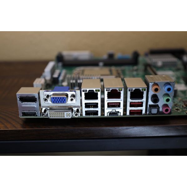 Super Micro SUPERMICRO X13SAE-F - Motherboard - ATX - LGA1700-Sockel - W680 Chipsatz - USB 3,2 Gen 1, USB 3,2 Gen 2, USB-C Gen 2 (MBD-X13SAE-F-B)