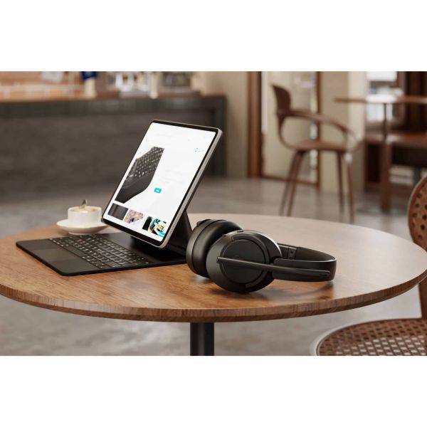 Kensington C3550 EQ Bluetooth Over‑Ear Headset (K97467WW) Kensington C3550 EQ Bluetooth Over‑Ear Headset (K97467WW)