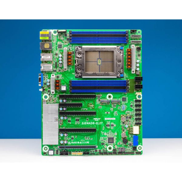 ASRock Mainboard SIENAD8-2L2T ATX Sockel SP6 Single (SIENAD8-2L2T)