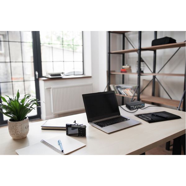 D-Link 7-Poort Multi-Gigabit Unmanaged Switch (DMS-107)