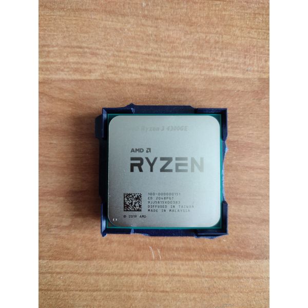 AMD Ryzen 3 4300GE Processor Tray (100-000000151)