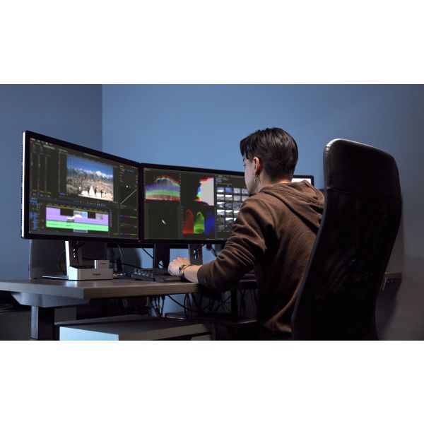 Kingston Technology FURY 128GB 7200MT/s DDR5 ECC Reg CL38 DIMM (Kit of 8) Renegade Pro Black (KF572RH38RBK8-128)