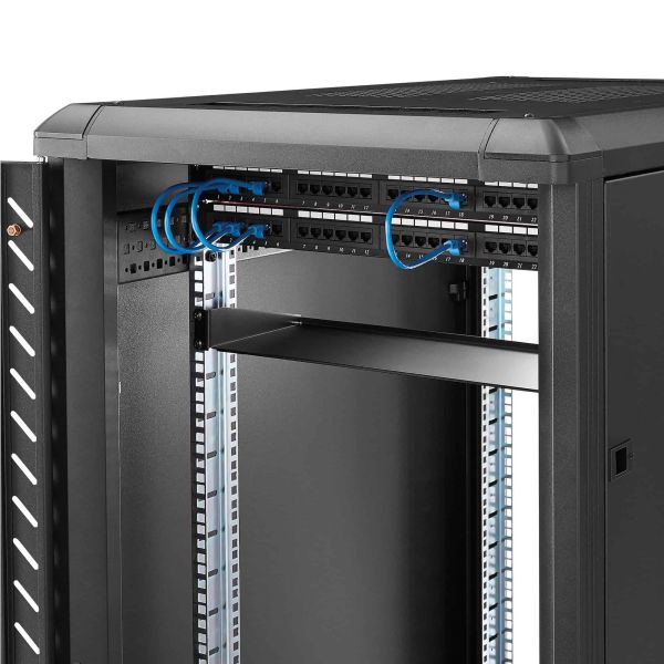 StarTech.com 1U Server Rack Schap - Universele Rack Mount Cantilever Shelf voor 19" Netwerk Kast & Apparatuur - Heavy Duty Staal – Capaciteit 15kg - Diepte 18cm (7"), Zwart (CABSHELF1U)