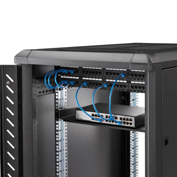 StarTech.com 1U Server Rack Schap - Universele Rack Mount Cantilever Shelf voor 19" Netwerk Kast & Apparatuur - Heavy Duty Staal - Capaciteit 20kg - Diepte 25cm (10”) - Zwart (CABSHELF1U10)  StarTech.com 1U Server Rack Schap - Universele Rack Mount Cantilever Shelf voor 19" Netwerk Kast & Apparatuur - Heavy Duty Staal - Capaciteit 20kg - Diepte 25cm (10”) - Zwart (CABSHELF1U10)