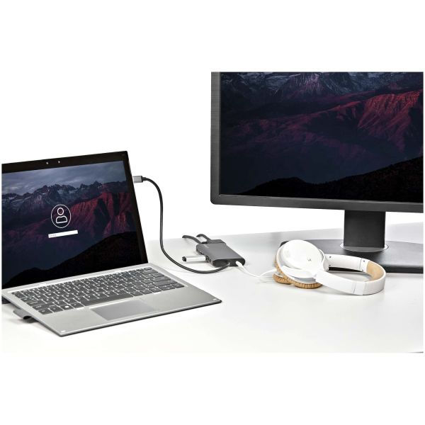 StarTech.com USB-C Multiport Adapter - USB-C Travel Dock met 4K HDMI of 1080p VGA - 3x USB 3.0 Hub, SD, GbE, Audio, 100W PD Pass-Through - Mini Docking Station voor Laptop/Tablet (DKT30CHVAUSP)