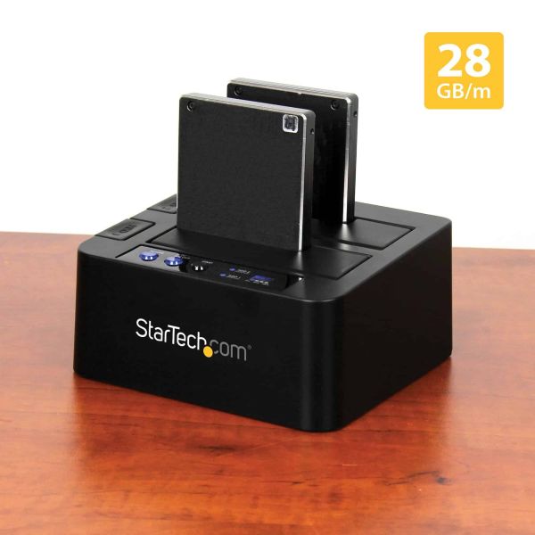StarTech.com USB 3.1 (10Gbps) Standalone Duplicator Dock voor 2.5" & 3.5" SATA SSD/HDD schijven met Fast-Speed Duplication tot 28GB/min (SDOCK2U313R)