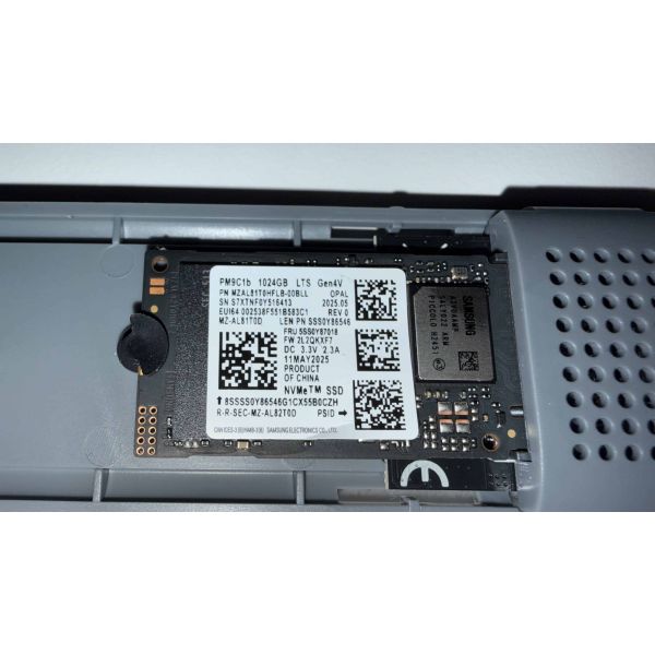 Lenovo 1TB M.2 2242 PCIe 4.0 NVMe (5SS0Y87018)