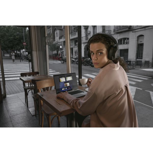 HP EliteBook 6 G1a Next Gen AI Wolf Pro Security Edition Copilot+ PC AMD Ryzen AI 7 350 Laptop 35,6 cm (14") WUXGA 32 GB DDR5-SDRAM 512 GB SSD Wi-Fi 7 (802.11be) Windows 11 Pro AI PC Zilver (AD3Q9ET#ABH)