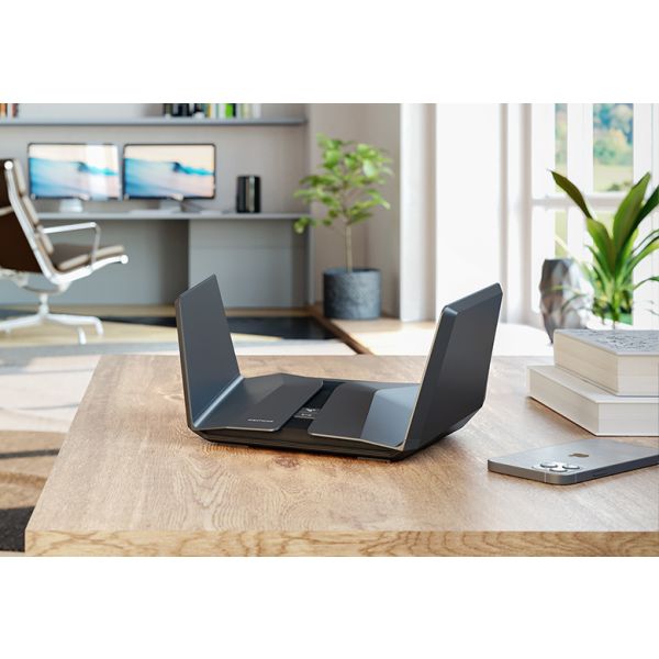 NETGEAR Nighthawk RAXE500 draadloze router Gigabit Ethernet Tri-band (2,4 GHz / 5 GHz / 6 GHz) Zwart (RAXE500-100EUS)