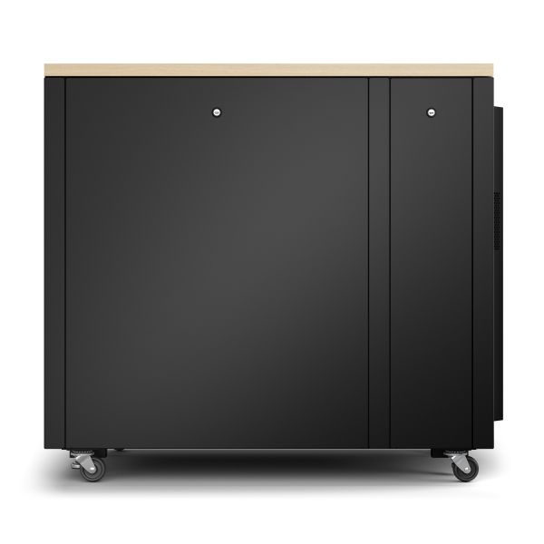 APC NetShelter CX AR4017IA - 17U, Geluiddempend en geventileerd 19 inch server rack (AR4017IA) 1/9 APC NetShelter CX AR4017IA - 17U, Geluiddempend en geventileerd 19 inch server rack (AR4017IA)