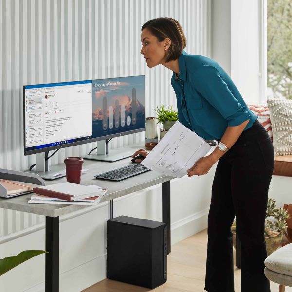 HP Pro 400 G9 i3-12100 Tower Intel® Core™ i3 16 GB DDR4-SDRAM 512 GB SSD Windows 11 Pro PC Zwart (6U493EA#ABH)