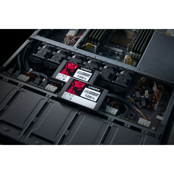 Kingston Technology 7680G DC600M (gemengd gebruik) 2,5 inch Enterprise SATA SSD (SEDC600M/7680G) 16/16 Kingston Technology 7680G DC600M (gemengd gebruik) 2,5 inch Enterprise SATA SSD (SEDC600M/7680G)