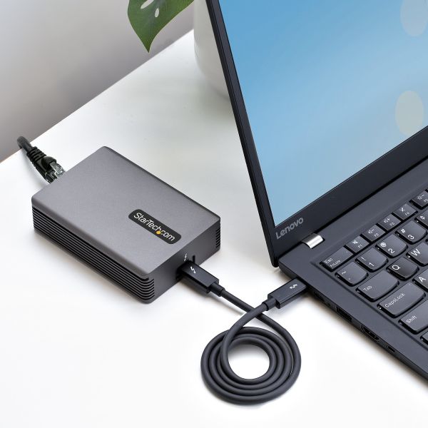 StarTech.com Thunderbolt 3 naar Ethernet Adapter, 10GbE Adapter, Multi-Gigabit, Thunderbolt 3 naar RJ45 Netwerk Adapter, 10GBASE-T/5-2.5GBASE-T NIC, 10G Netwerk Adapter met TB3 Gecertificeerde Kabel, Win/Mac (TB310G2)