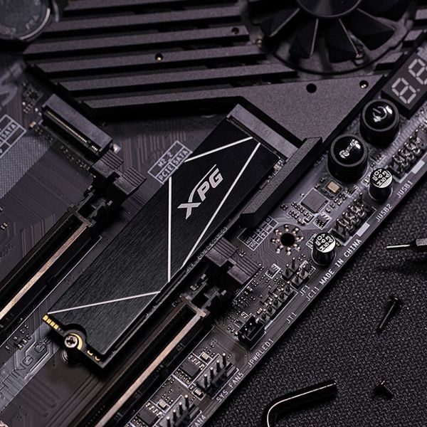 XPG GAMMIX S70 BLADE 512 GB M.2 PCI Express 4.0 NVMe 3D NAND (AGAMMIXS70B-512G-CS)