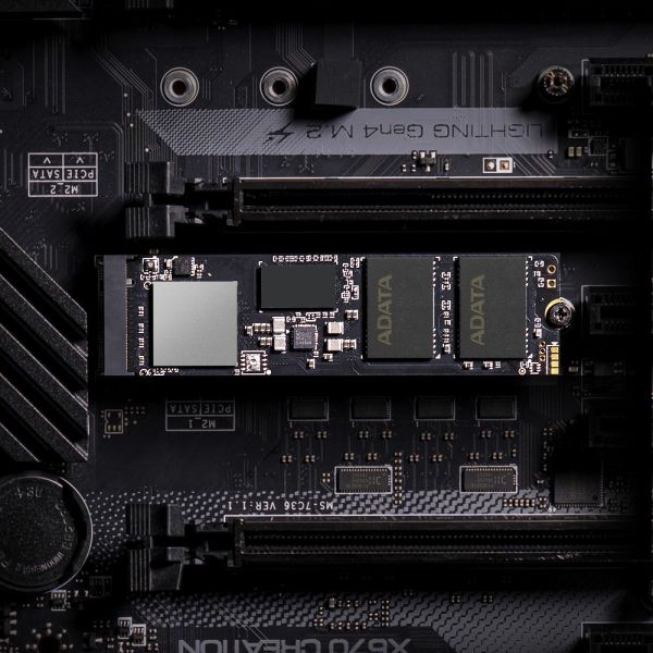 XPG GAMMIX S70 BLADE 512 GB M.2 PCI Express 4.0 NVMe 3D NAND (AGAMMIXS70B-512G-CS) XPG GAMMIX S70 BLADE 512 GB M.2 PCI Express 4.0 NVMe 3D NAND (AGAMMIXS70B-512G-CS)