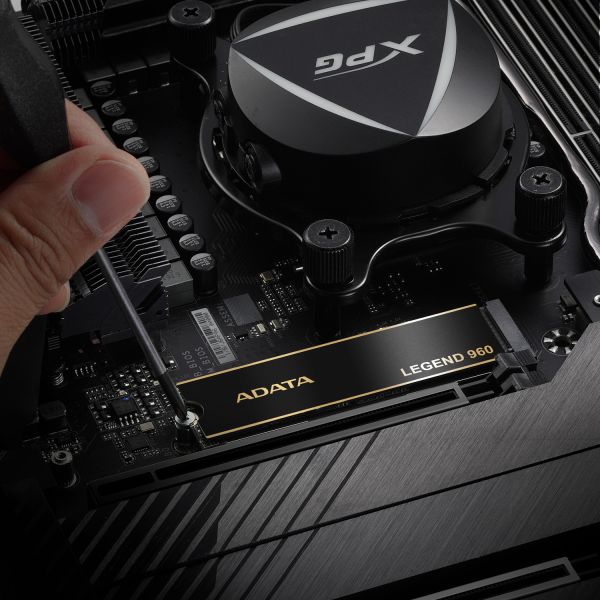ADATA LEGEND 960 2 TB M.2 PCI Express 4.0 NVMe 3D NAND (ALEG-960-2TCS)