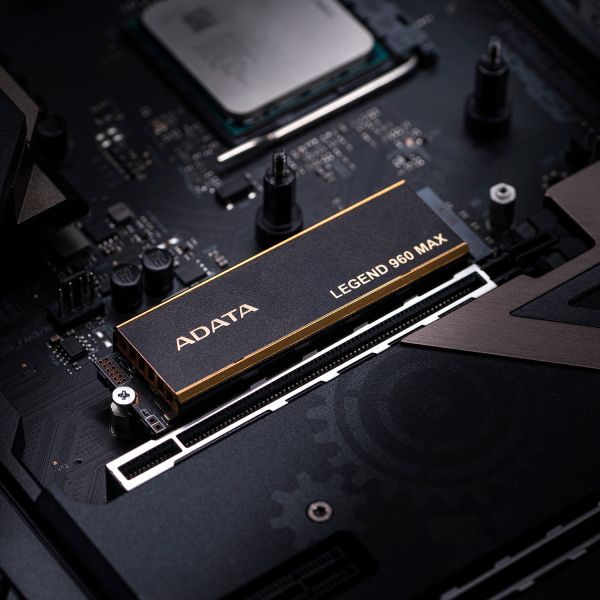 ADATA LEGEND 960 MAX 1 TB M.2 PCI Express 4.0 NVMe 3D NAND (ALEG-960M-1TCS) ADATA LEGEND 960 MAX 1 TB M.2 PCI Express 4.0 NVMe 3D NAND (ALEG-960M-1TCS)