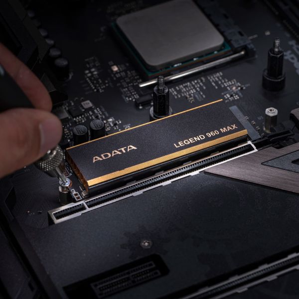 ADATA LEGEND 960 MAX M.2 1000 GB PCI Express 4.0 3D NAND NVMe (ALEG-960M-1TCS)