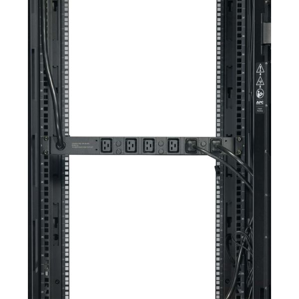 APC Rack PDU, Basic, 1U, 32A, 400V, (6x) C19, IEC 309 32A 3Fase stekker (AP7526)