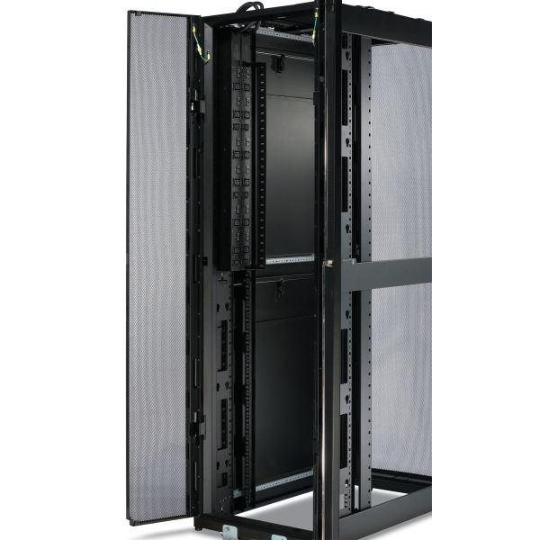 APC Rack PDU, Basic, ZeroU, 32A, 400V, (3x) C13 & (6x) C19, IEC 309 32A 3Fase stekker (AP7555A) APC Rack PDU, Basic, ZeroU, 32A, 400V, (3x) C13 & (6x) C19, IEC 309 32A 3Fase stekker (AP7555A)