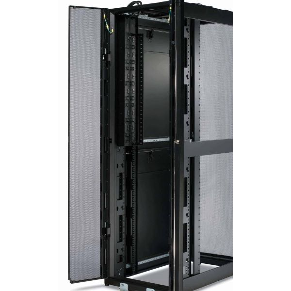 APC Rack PDU, Basic, ZeroU, 32A, 400V, (3x) C13 & (6x) C19, IEC 309 32A 3Fase stekker (AP7555A)