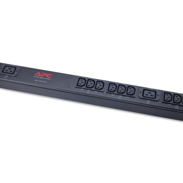 APC Rack PDU, Basic, ZeroU, 16A, 400V, (36x) C13 & (6x) C19, IEC 309 16A 3Fase stekker (AP7557)