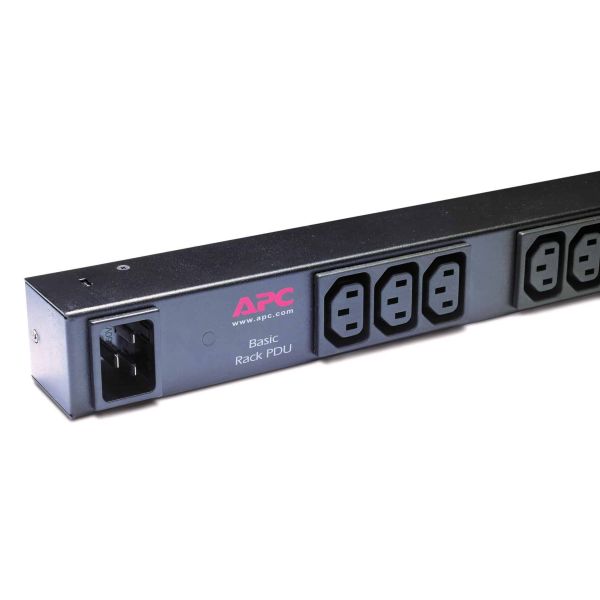 APC Rack PDU, Basic, ZeroU, 16A, 230V, (15x) C13, C20 stekker (AP9572)