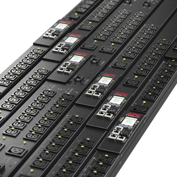APC Rack PDU APDU9953, Switched, 0U, 32A, 230V, (21x) C13 & (3x) C19, IEC 309 32A stekker (APDU9953)