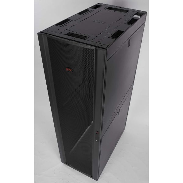 APC AR3100 NetShelter SX 42U 600mm(b) x 1070mm(d) 19" IT rack, behuizing met zijpanelen, zwart (AR3100)
