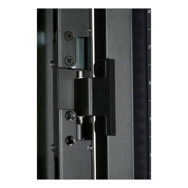 APC NetShelter AV 42U 600mm brede x 825mm diepe behuizing met zijden en 10-32 rails met schroefdraad zwart (AR3810)
