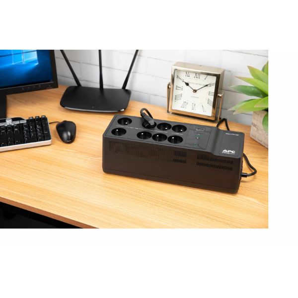 APC Back-UPS BE650G2-GR - Noodstroomvoeding 8x stopcontact, 650VA, 1 USB oplader, 1 USB datapoort (BE650G2-GR) APC Back-UPS BE650G2-GR - Noodstroomvoeding 8x stopcontact, 650VA, 1 USB oplader, 1 USB datapoort (BE650G2-GR)