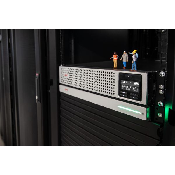 APC Smart-UPS Li-Ion SRTL3000RMXLI-NC Noodstroomvoeding - 3000VA, 6x C13 & 2x C19, USB, rack/tower convertible, NMC (SRTL3000RMXLI-NC) APC Smart-UPS Li-Ion SRTL3000RMXLI-NC Noodstroomvoeding - 3000VA, 6x C13 & 2x C19, USB, rack/tower convertible, NMC (SRTL3000RMXLI-NC)