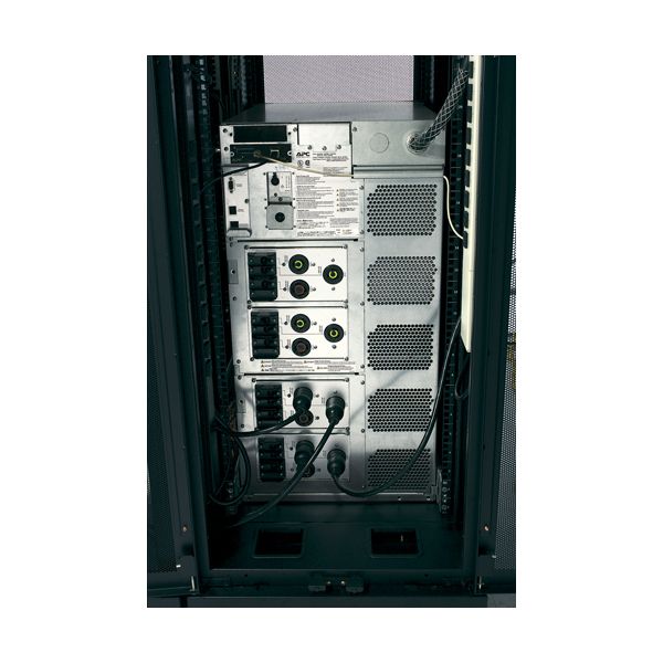APC Symmetra LX 16kVA N+1 UPS 11200 W 1 AC-uitgang(en) (SYAF16KI) APC Symmetra LX 16kVA N+1 UPS 11200 W 1 AC-uitgang(en) (SYAF16KI)