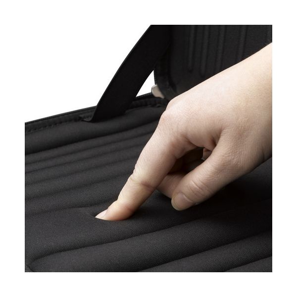 Case Logic Laptop Sleeve 13" - hardcase 13 inch zwart (3201246) Case Logic Laptop Sleeve 13" - hardcase 13 inch zwart (3201246)