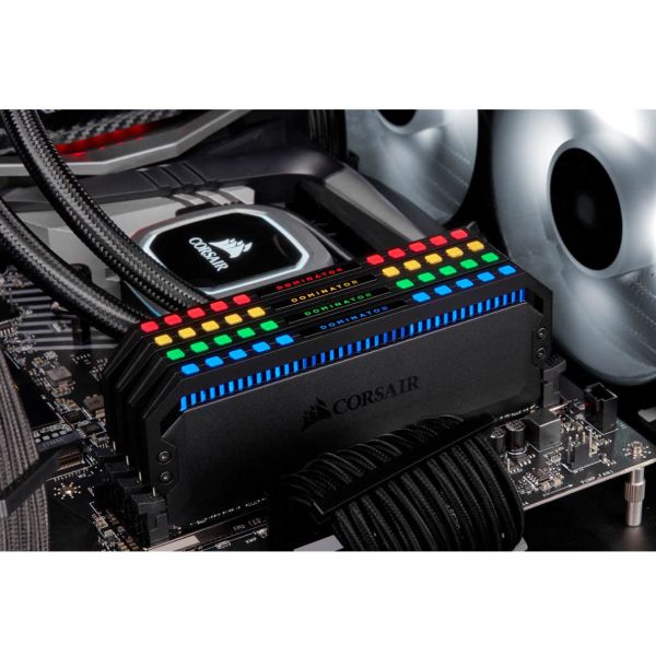Corsair Dominator CMT16GX4M2E3200C16 geheugenmodule 16 GB 2 x 8 GB DDR4 3200 MHz (CMT16GX4M2E3200C16)