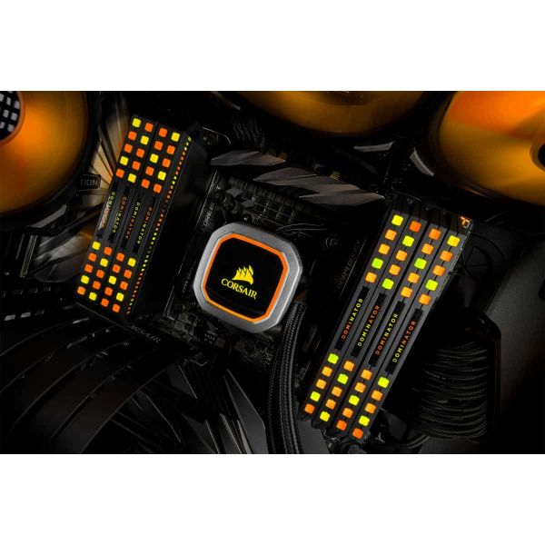 Corsair Dominator Platinum RGB geheugenmodule 32 GB 4 x 8 GB DDR4 3200 MHz (CMT32GX4M4C3200C16)