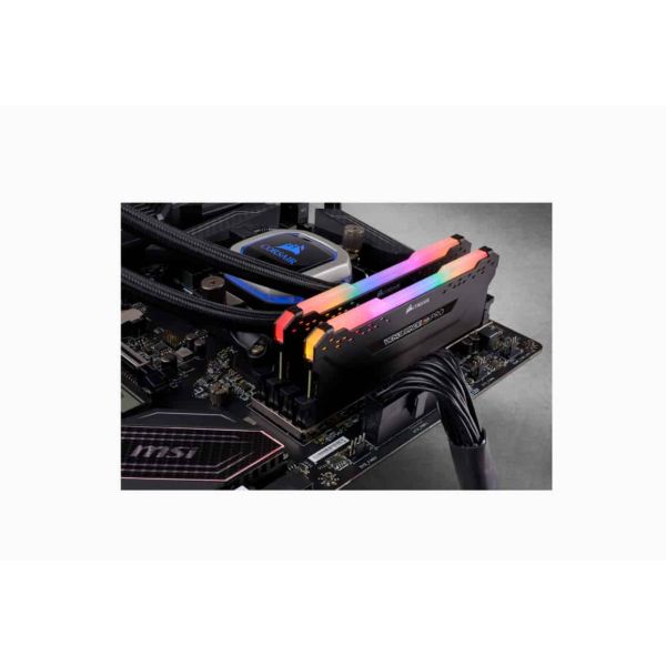 Corsair Vengeance RGB PRO geheugenmodule 32 GB 2 x 16 GB DDR4 3200 MHz (CMW32GX4M2E3200C16)