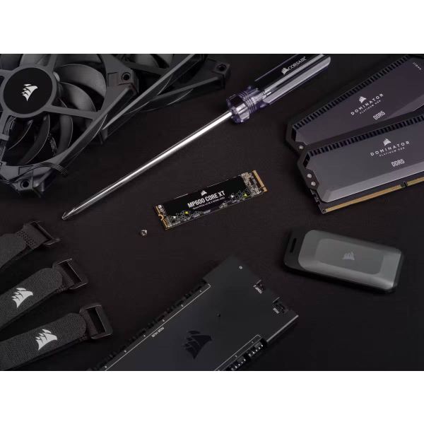 Corsair MP600 CORE XT M.2 1000 GB PCI Express 4.0 QLC 3D NAND NVMe (CSSD-F1000GBMP600CXT)