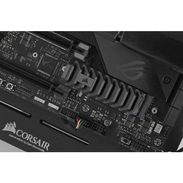 Corsair MP600 PRO XT M.2 8000 GB PCI Express 4.0 3D TLC NAND NVMe (CSSD-F8000GBMP600PXT)