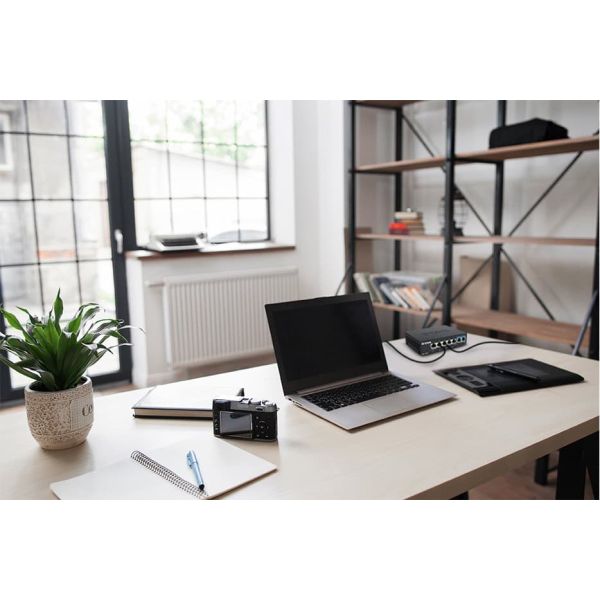 D-Link 7-Poort Multi-Gigabit Unmanaged Switch (DMS-107/E)