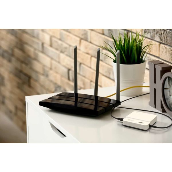APC mini UPS CP12036LI - Noodstroomvoeding 12Vdc, 36W, Li-ion, beschermt Wifi, Routers, IP cameras, etc (CP12036LI)