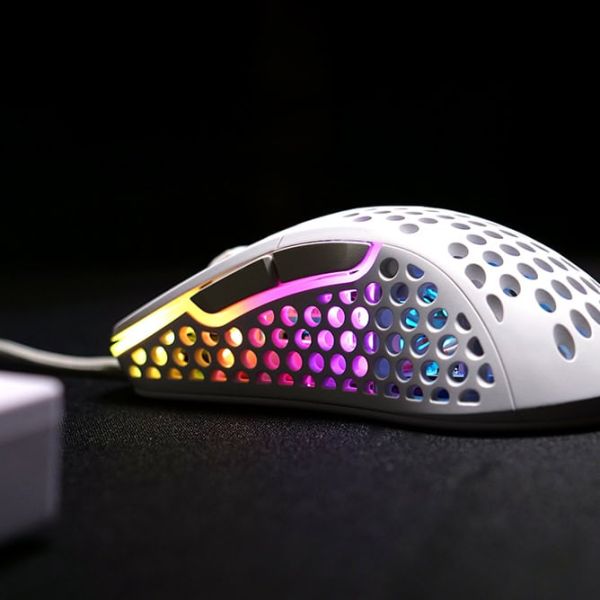 CHERRY XTRFY M4 RGB muis Rechtshandig USB Type-A Optisch 16000 DPI (XG-M4-RGB-WHITE)