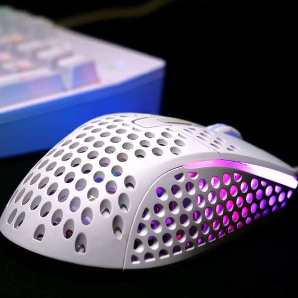 CHERRY XTRFY M4 RGB muis Rechtshandig USB Type-A Optisch 16000 DPI (XG-M4-RGB-WHITE)