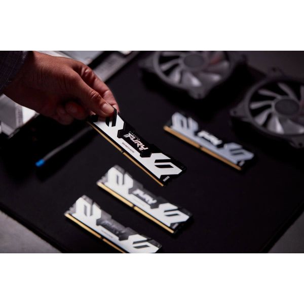 Kingston Technology FURY 24GB 7200MT/s DDR5 CL38 DIMM Renegade Silver XMP (KF572C38RS-24)