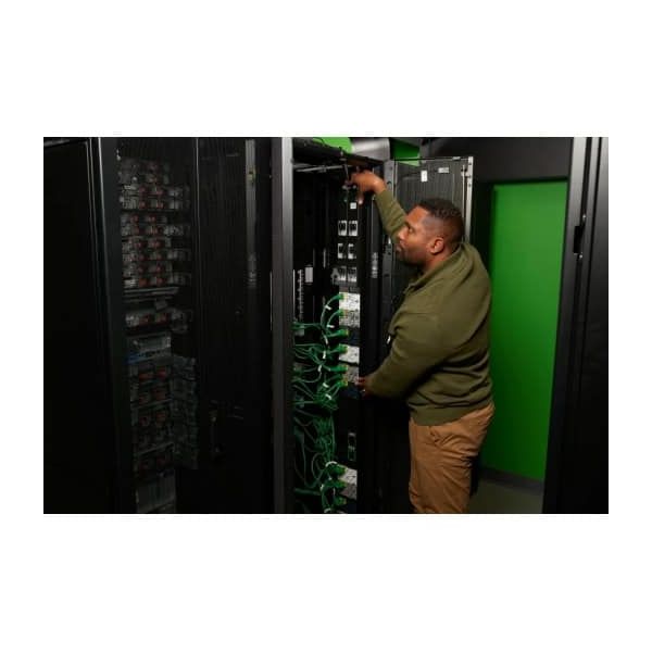 APC APDU10350SW - Switched, 0U, 32A, 400V, (24x)C13/15 + (24x)C13/15/19/21, IEC60309 32A 3Fase stekker (APDU10350SW) APC APDU10350SW - Switched, 0U, 32A, 400V, (24x)C13/15 + (24x)C13/15/19/21, IEC60309 32A 3Fase stekker (APDU10350SW)