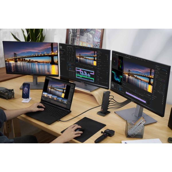ASUS Triple 4K Thunderbolt 4 Dock DC500 Bedraad Zwart (90XB08DN-BDS010)
