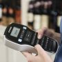 DYMO LabelManager 160 Labelmaker startpakket | Handheld Labelprinter | met 3 rollen D1 etiketten QWERTY-toetsenbord | Ideaal voor kantoor of thuis (2181011) thumbnail