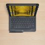 Logitech Universal Folio met geïntegreerd toetsenbord voor 9-10 inch Apple-, Android- of Windows-tablets (920-008338) thumbnail